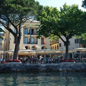 Roma 3* Garda (Verona)